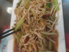 -鲁南仔·滕州炒鸡(经三路店)
