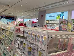 -名创优品(山东青岛华润万象城店)