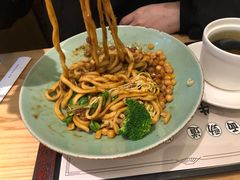瑶柱卤肉干拌面-陳八两面家(滨江天街店)