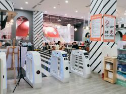 -宝燕乐园(春申店)