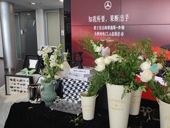 -天津波士信达奔驰4S店(卫津南路店)