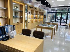 -何氏眼科视光中心·眼镜·配镜(汇泉东路店)