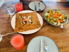 虾仁牛油果沙拉-RAC BAR(安福路店)