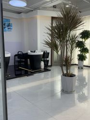 -V7 HAIR SALON