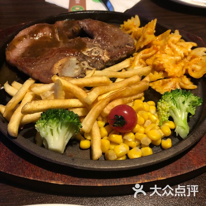 山姆大叔音乐餐厅(西城永捷店)香煎美式t骨牛排图片 - 第80张