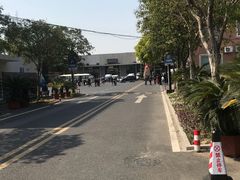 -上海市宝山区殡仪馆-停车场