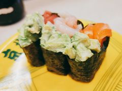 牛油果军舰-京樽回転寿司(奥林匹克店)