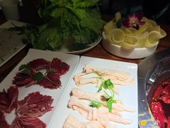 -城墙拐拐火锅(三峡广场黑金冠店)