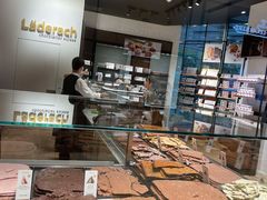 面包甜点陈列柜-Laderach 莱德拉(上海环贸iapm店)