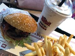 -The Habit Burger Grill 哈比特汉堡(复兴soho店)