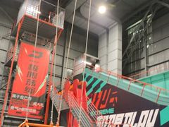 -极限PLAY运动娱乐新世界·团建派对表演休闲馆·室内高空游乐园