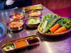 -釜山火炉·海鲜烤肉(紫藤路店)