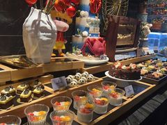-雍容荟帝王蟹活龙虾展台自助(IFS黑金店)