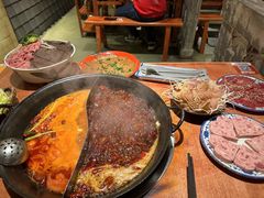 -周小明火锅(黑金冠社区店)