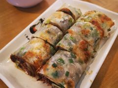 葱饼卷牛肉-台北楚楚园馅饼粥(虹桥南丰城店)