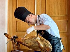 -青岛香格里拉·鱼跃地中海西餐厅