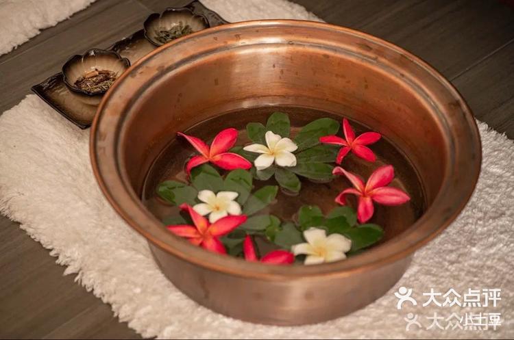 小土豆 4月8日 20:36 关注 男士精油spa #男士精油按摩 spa是温柔的