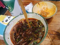 -拈签一笑黄牛肉辣卤串串