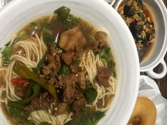辣椒炒肉干挑面-万利记·长沙粉面小吃(8号仓店)