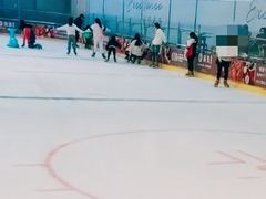 -冰纷万象滑冰场(二七万象城店)