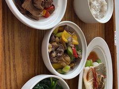 -雪梅月子中心(华侨城店)