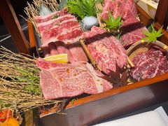 -山川小町·极番烧肉(新地假日广场店)