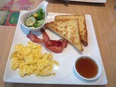 白吐司-必胜客(松雷店)