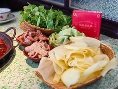 -鸿姐老火锅(疁城新天地店)