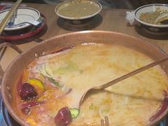 -洱火云南酸菜牛肉火锅(石景山当代商城店)