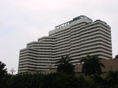 -广东大厦酒店(广州北京路步行街纪念堂地铁站店)