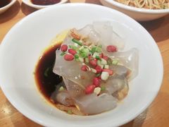 -诚铭记·虾仁汤包·成都小吃(融创店)