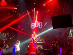 -808 LiveHouse