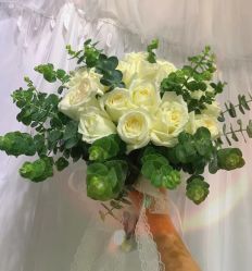 -欣薇婚纱(新源乐汇城店)