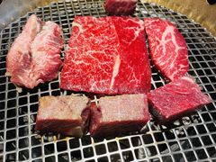 -铭牛烧肉·和牛海鲜自助(高新月牙湖店)
