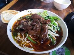 肥肠面-老地方猫儿面(磁器口店)