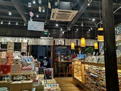 -猫的天空之城概念书店(杭州南宋御街店)