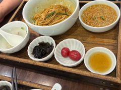 -蟹上黄·蟹黄面·江南糖水(人民广场店)