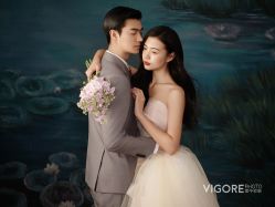 -雪中彩影婚纱摄影·微光艺术中心