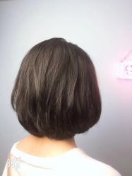 -FRIDAY星期五专业美发沙龙