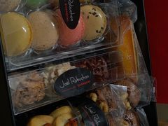 马卡龙礼盒-Salon de The de Joel Robuchon(外滩18号店)