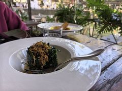 鸡枞菌菠菜-喜洲吧·江畔老船厂·庭院餐厅(喜临院店)