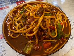 -吐尔逊拌面美食