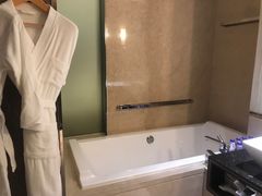 -广州天河希尔顿酒店