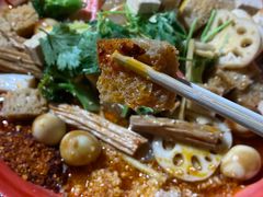 -老街称盘麻辣烫(真武路店)