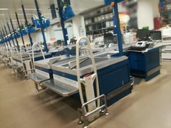 -宜家家居（上海徐汇商场店）-停车场