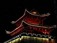 -巴陵广场