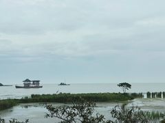 -亮河湾山庄