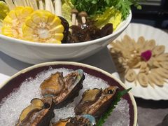 -泓炙颐凤鲜海鲜火锅料理(桐乡店)