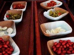 -乡党臊子面(丰庆公园店)