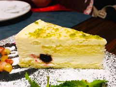 覆盆子芝士蛋糕-YUE·6·西式融合餐厅(外滩六号店)